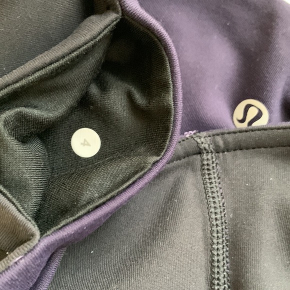 Lululemon Wunder Under Crop III Reversible Black/Blue Size 4 NWT - Picture 9 of 10